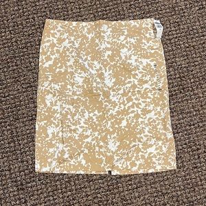 🆑 Old Navy floral skirt